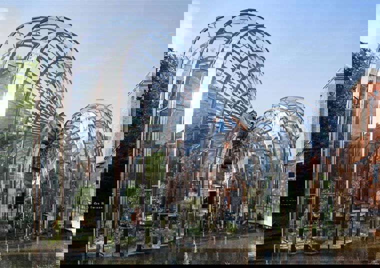 Bombay Saphire distillery