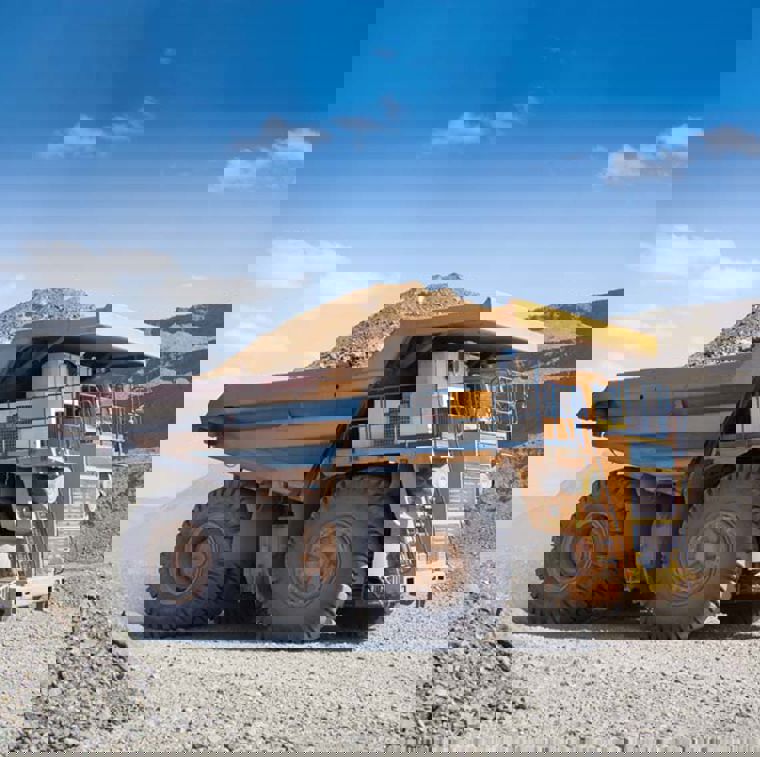 Mining vehicle