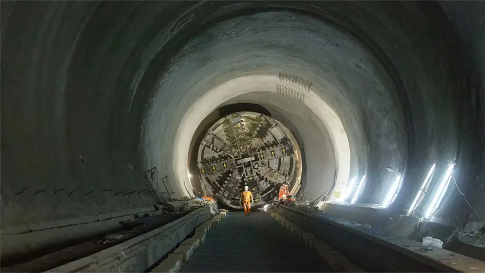 Engineers undertaking tunnelling work